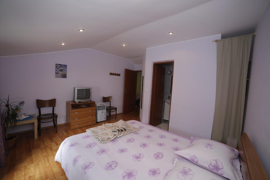 Pension Casa Anadam Băile Herculane Quarto foto